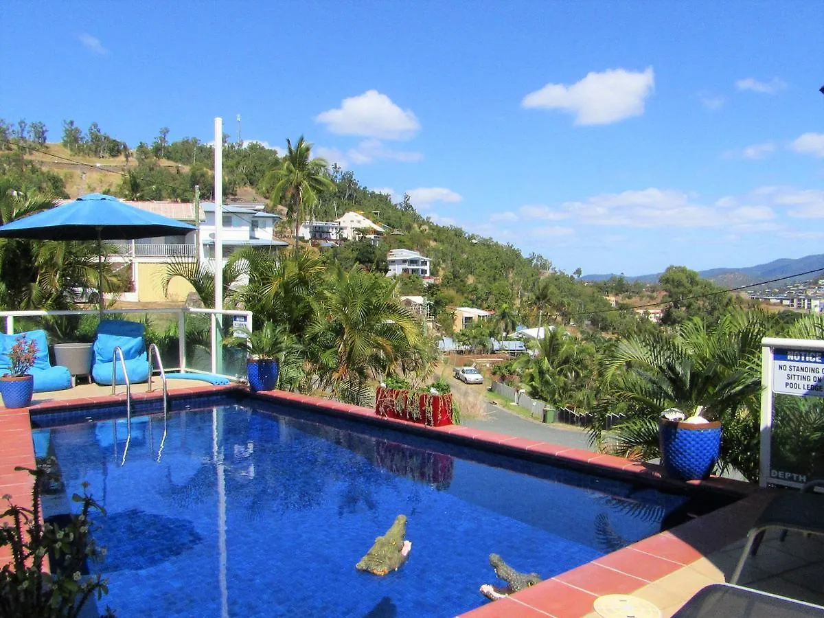 Apartahotel Sunlit Waters Studio Apartments Airlie Beach