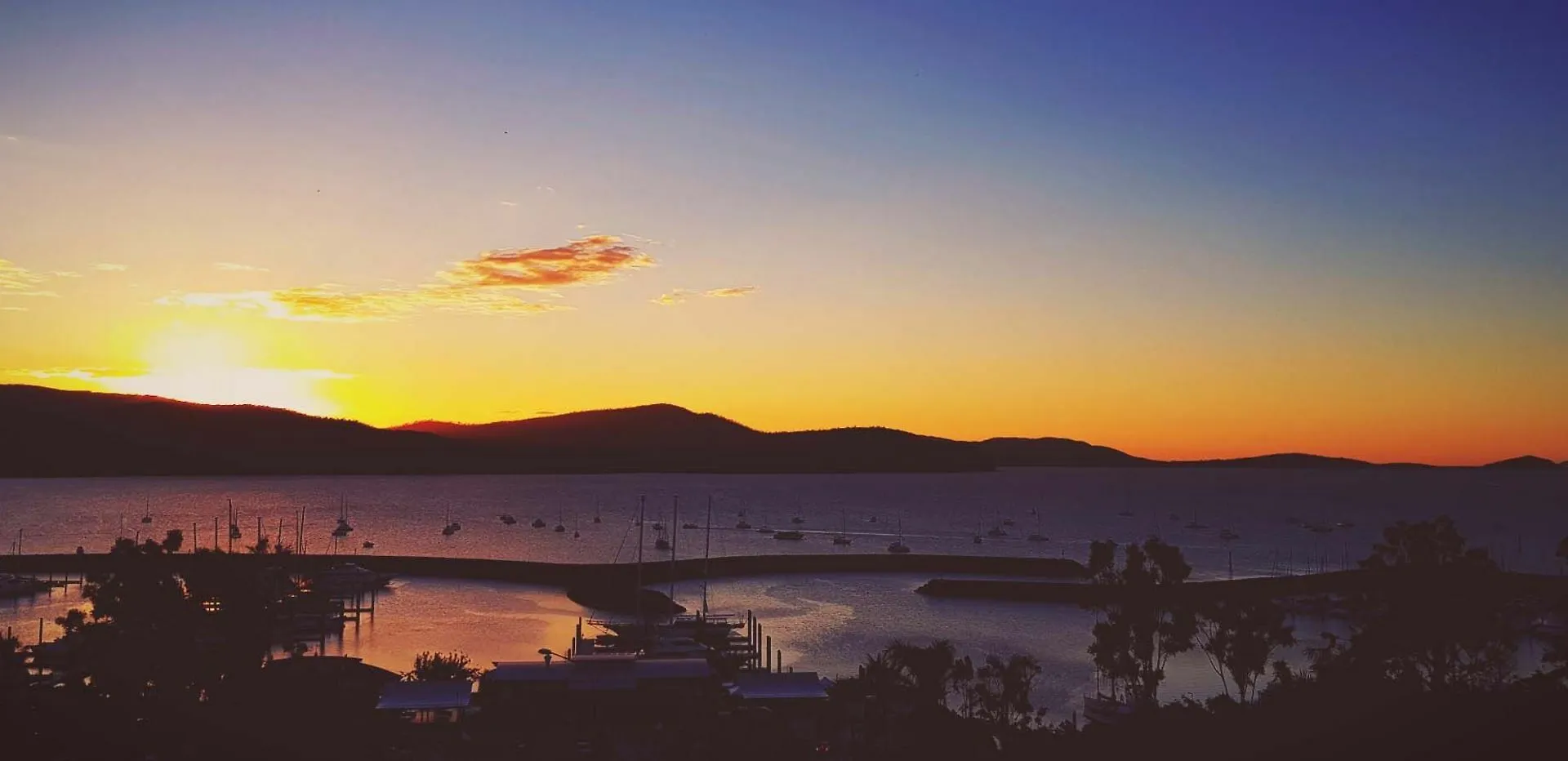 Sunlit Waters Studio Apartments Airlie Beach Australia